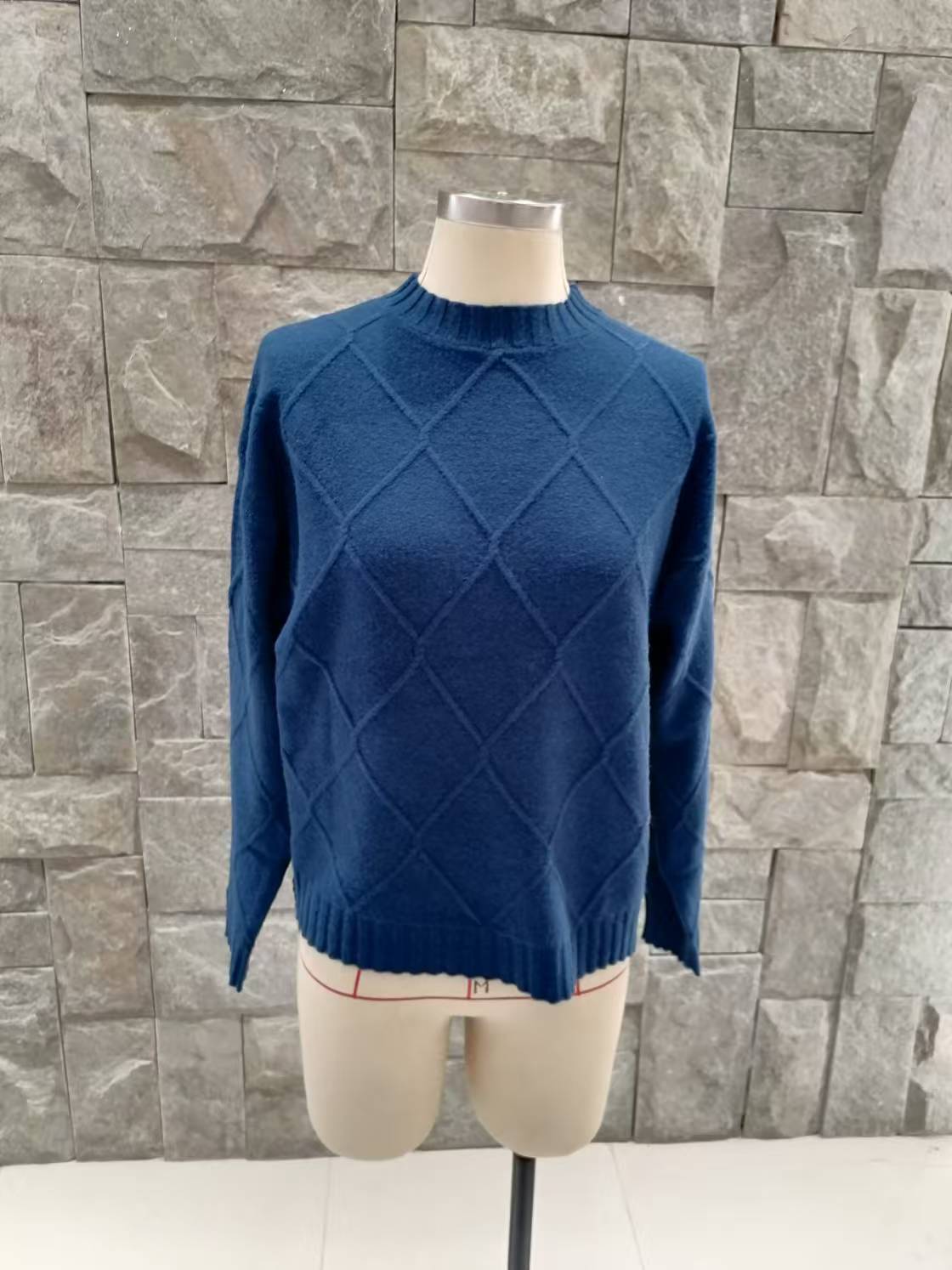 Women plaid pullover sweater